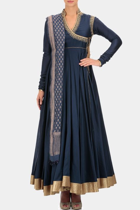 Indigo high collar angrakha anarkali kurta based in chanderi with embroidery and gold border. It comes with matching churidaar and brocade dupatta. Fabric: Brocade, Chanderi, Heavy voile Care Instructions: Dryclean only. Ajrakh Dupatta With Kurta, Embroidery Designs For Anarkali, Angrakha Style Short Frock, Angrakha Style Kurti, Brocade Dupatta, Angrakha Anarkali, Neck Embroidery Designs, Style Kurti, Frock Designs