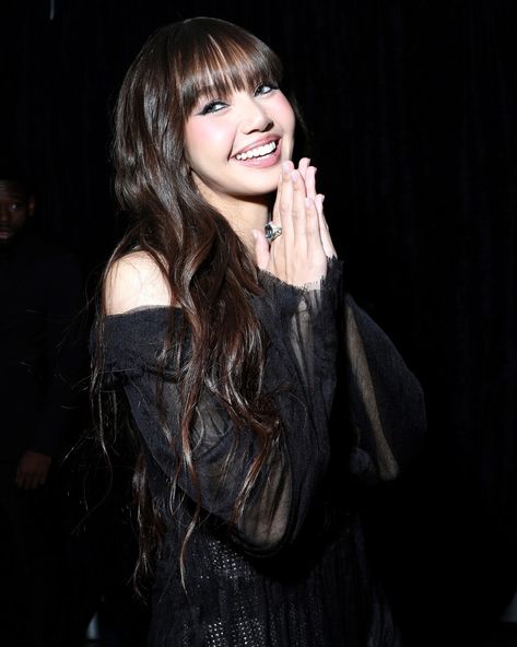 Rolling Stone | What a night for @lalalalisa_m at the #VMAs. 📸 Doug Peters/PA Images via Getty, @polkimaging, Kevin Mazur/Getty, Michael Loccisano/Getty… | Instagram Studio Outfits, Mtv Music, Casual Makeup, All Eyes On Me, Professional Dancers, Video Music Awards, Mtv Video Music Award, Best Kpop, Lalisa Manobal