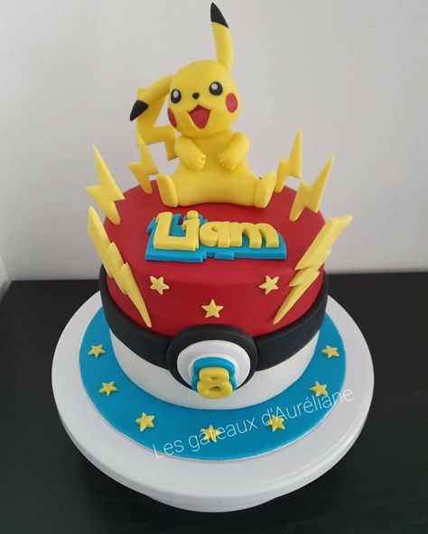 Tort Pokemon, Pikachu Cake Birthdays, Pokemon Torte, Bolo Pikachu, Pokemon Birthday Cake, Pikachu Cake, 6th Birthday Cakes, Pokemon Cake, 4th Birthday Cakes