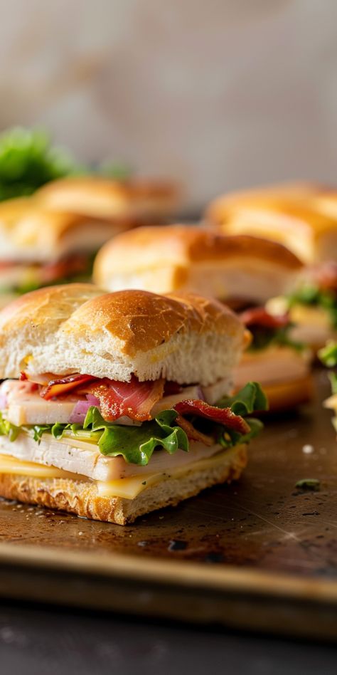 Ultimate Mini Clubhouse Sandwiches - Chasety Hawaiian Roll Club Sandwiches, Mini Club Sandwich, Clubhouse Sandwich, Club Sandwiches, Sweet Dressing, Snack Easy, Sandwich Ideas, Bread Alternatives, Hawaiian Sweet Rolls