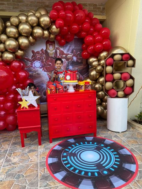 Iron Man Decorations, Iron Man Birthday Party, Marvel Birthday Cake, Iron Man Theme, Mens Birthday Party Decorations, Manly Party Decorations, Iron Man Party, Iron Man Birthday, Power Ranger Birthday