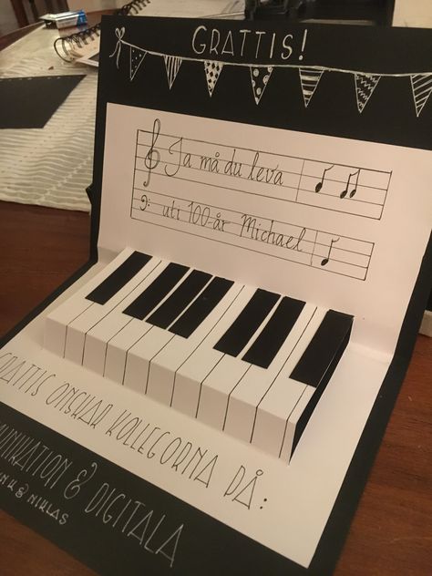 Piano Teacher Gift Ideas Diy, Piano Gift Ideas, Music Teacher Gifts Diy, Piano Teacher Gift Ideas, Piano Crafts, Piano Teacher Gift, Piano Gifts, Happy Jar, Music Crafts