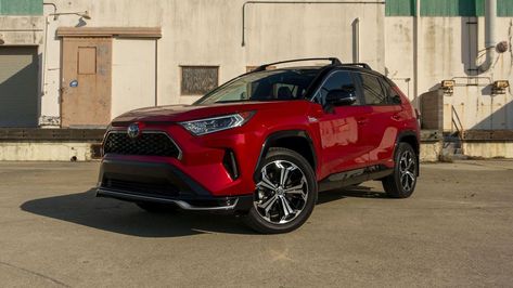 The plug-in hybrid RAV4 offers usable electric range, great tech and plenty of room. It's surprisingly quick, too. Toyota Rav4 Interior, Rav4 Prime, Mercedes Benz Classes, Toyota Rav4 Hybrid, Rav4 Hybrid, Upcoming Cars, Toyota Rav, Rav 4, Bike News