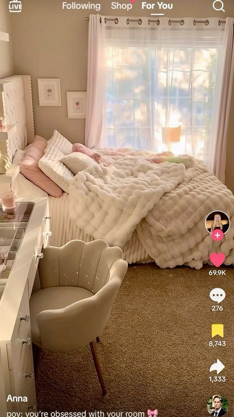 Aeathetic Bed, Cozy Girly Bedroom Aesthetic, Awsthetic Bed, Girly Bed Frames, Girly Girl Room Aesthetic, Dream Room Inspiration Pink, Rearrange Room Ideas, Expensive Bedroom Aesthetic, Cute Bedroom Inspo Aesthetic