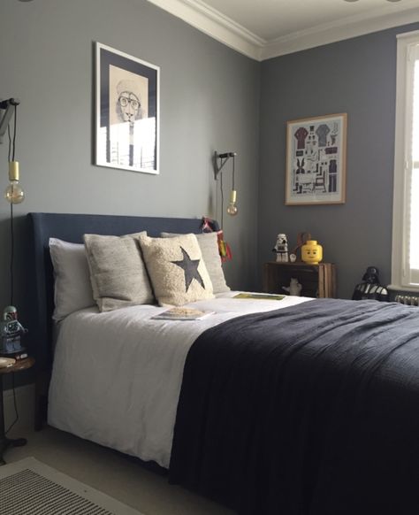 Boys Bedroom Colors, Adventure Room, Boys Bedroom Paint, Teenager Bedroom Boy, Teenage Boy Room, Teen Boy Room, Boy Bedroom Design, Gray Walls, Teen Boy Bedroom