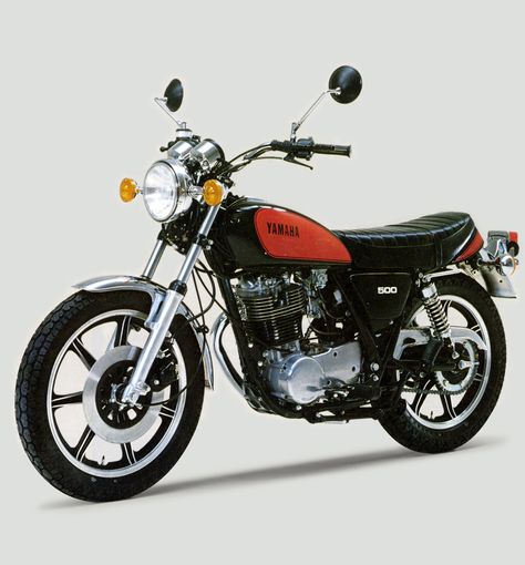 70s Biker, Yamaha Sr500, Yamaha Motorbikes, Sr 500, Yamaha Bikes, Hamamatsu, Japanese Motorcycle, Bike Photography, Yamaha Motorcycles