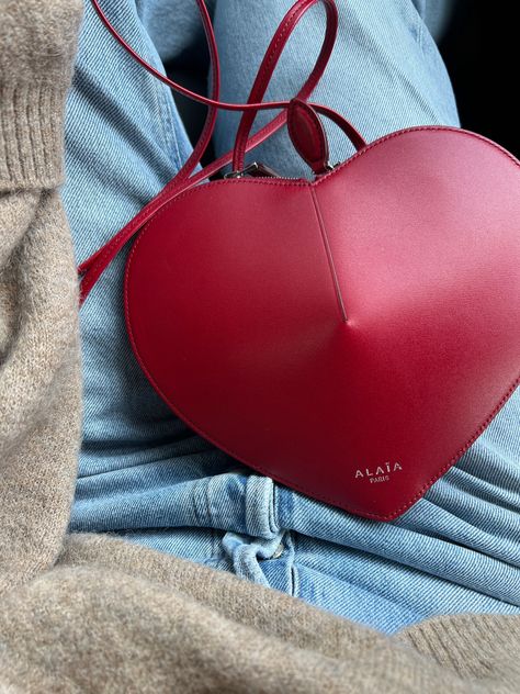 Alaia Bag, Red Luxury, Fashion Enthusiast, Fashion Aesthetics, Heart Bag, Looks Street Style, Luxury Bag, Jewelry Lookbook, Girly Fashion