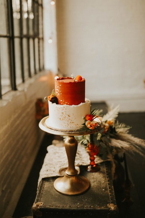 Jewel Tone Wedding Cakes, Orange Wedding Cakes, Rust Orange Wedding, Orange Wedding Cake, Dusty Orange, Boho Wedding Cake, Boho Cake, Wedding Cakes Elegant, Burnt Orange Weddings