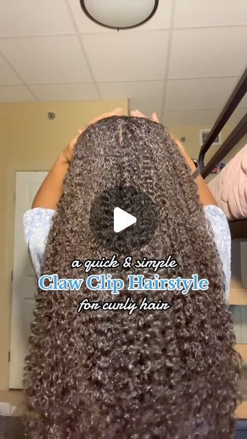 Alycea Adams on Instagram: "A quick tutorial on this cute & simple claw clip hairstyle!!💁🏽‍♀️If I’m in a rush, this hairstyle is my go-to🫶🏽✨
-
-
-
#clawclip #clawcliphairstyle #naturalhair #naturalhairstyles #curlyhair #longhairdontcare #curlyhairstyles #longhair #washday #washdayroutine #curls #hairtutorial #naturalbeauty #instagramreels #reelsinstagram #explorepage #explore" Claw Clip Curly Hairstyles, Clawclip Hairstyle Long Hair, Curly Claw Clip Hairstyles, Curly Hair Claw Clip Hairstyles, Claw Clip Hairstyles Curly Hair, Medium Length Natural Hairstyles, Simple Claw Clip, Claw Clip Hairstyles, Claw Clip Hairstyle