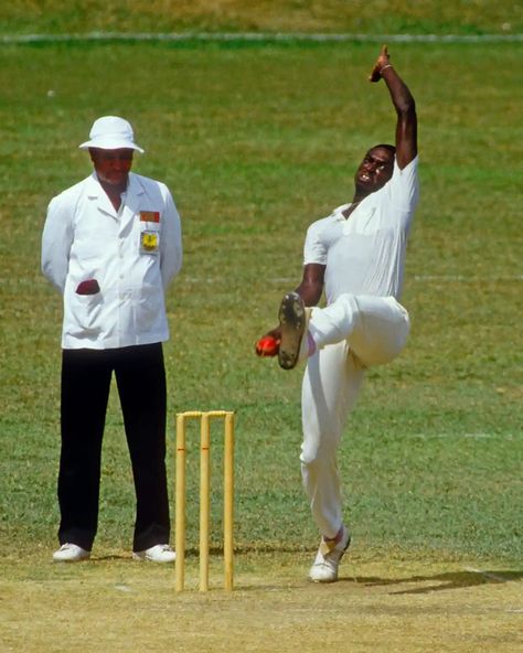 Bowling Pictures, West Indies Cricket Team, Jamaica Culture, Cricket Books, Fast Bowling, World Cricket, Daughter Love Quotes, New Photos Hd, Cricket Club