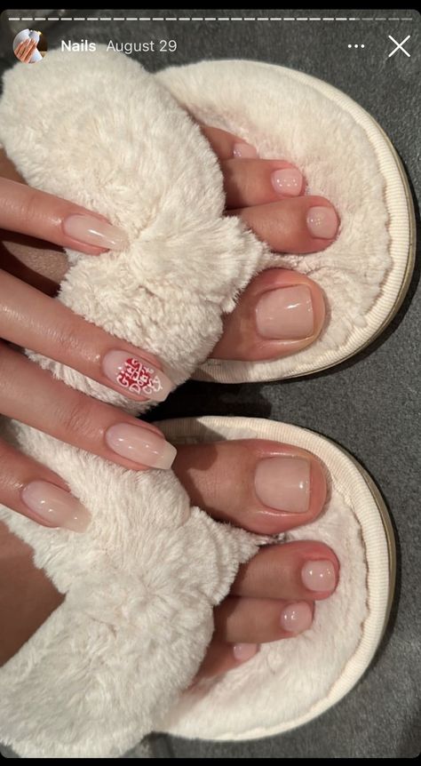 Pedicure Colors Natural, Short Nails Asian, Natural Toe Nail Colors, Natural Pedicure Color, Nude Pedicure, Nude Press On Nails, Wedding Toes, Nails Short Coffin, Maquillage On Fleek