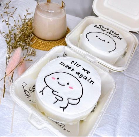 Bye Bye Cake Ideas, Bye Bye Single Life Cake, Farewell Bento Cake, Bento Cake For Brother, Cake For Farewell Party, Fine Go Cake, Farewell Cake Ideas Friends, Farewell Cake Designs, Farewell Cake Ideas