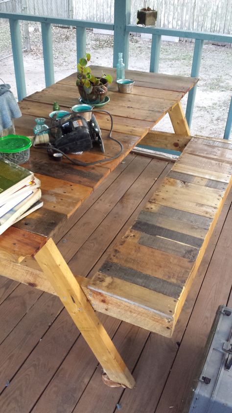 Reclaimed wood Picnic Table I built from old Pallets Wood Picnic Table, Pallet Picnic Tables, Diy Picnic Table, Arty Ideas, Pallet Crates, Reclaimed Wood Projects, Picnic Tables, Pallet Creations, Pic Nic