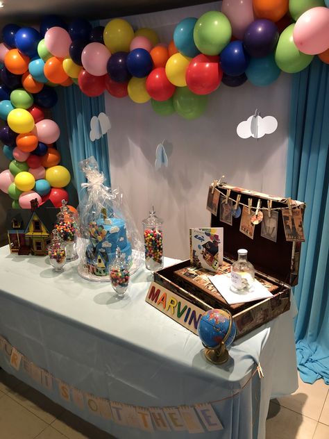 Up Theme Table Decorations, Up Dessert Table Disney, Disney Up Dessert Table, Pixar Up Centerpieces, Up Theme Bridal Shower Disney Up, Up Theme Dessert Table, Up Theme Decorations, Up The Movie Decorations, Up Themed Centerpieces