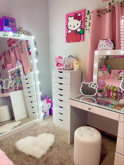 Kawaii Vanity Ideas, Hello Kitty Aesthetic Room Ideas, Luxury Y2k Bedroom, Small Bedroom Ideas Y2k, Hello Kitty Lego Sets, Hello Kitty Inspired Room, Hello Kitty Teen Room, Small Pink Room Ideas, Hello Kitty Room Decor Bedroom Ideas