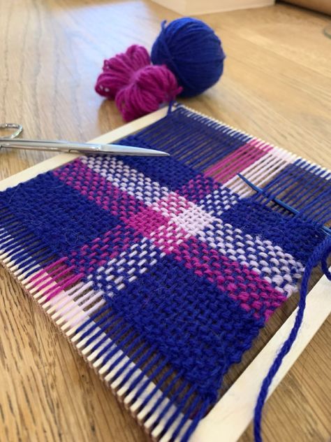 Off Loom Weaving, Potholder Loom, Buddha Art Drawing, Loom Craft, Weaving Yarn, Diy Clothes Design, Weaving Patterns, Weaving Art, Loom Weaving