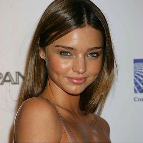 Miranda Kerr Hair Color, Miranda Kerr Makeup, Miranda Kerr Hair, Miranda Kerr Style, Miranda Kerr, Celebrity Hairstyles, Beauty Inspiration, Pretty Face, Kylie Jenner