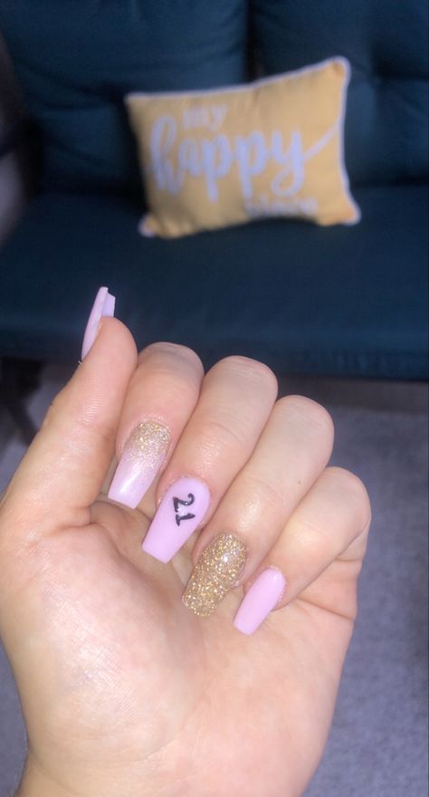 21st Nails Ideas Short, 21st Birthday Nail Ideas Short, Nail Ideas For 18th Birthday, 22nd Birthday Nails Short, 21st Birthday Nail Ideas Acrylic, 22nd Birthday Nail Ideas, 21st Birthday Nails Short, 21st Nails Ideas, 21 Birthday Nails Designs