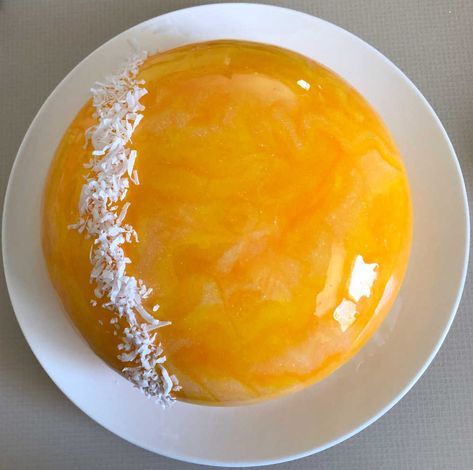 Mango Entremet Recipe, Entrements Cake Recipe, Lemon Entremet, Entremet Cake Recipe, Glaze Desserts, Entremet Cake Design, French Almond Cake Recipe, Mango Entremet, Desserts Photos