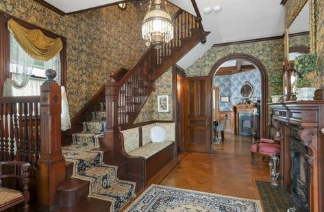 Queen Anne Victorian House Interior, Queen Anne Victorian House, Lizzie Borden, Queen Anne Victorian, Silence Of The Lambs, Buffalo Bill, Victorian Mansions, Mansions For Sale, Fall River