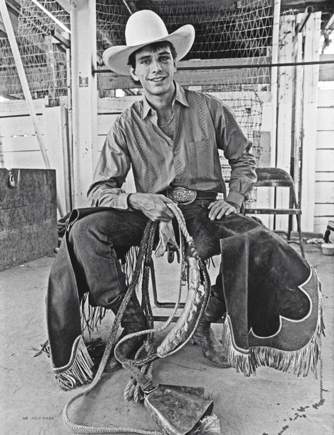 The legacy of late rodeo superstar Lane Frost has only gotten stronger since his tragic passing at Cheyenne Frontier Days 35 years ago. Pbr Bull Riders, Lane Frost, Cheyenne Frontier Days, Bronc Riding, Rodeo Cowboys, Real Cowboys, Urban Cowboy, Rodeo Life