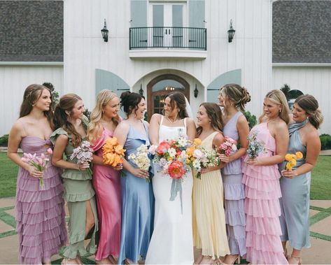 Bridesmaids Colors Summer, Bridesmaid Dresses Different Colors, Bridesmaid Dresses Mismatched, Cassie Wedding, Pastel Wedding Theme, Pastel Bridesmaids, Mix Match Bridesmaids, Summer Bridesmaid Dresses, Bridal Party Outfit