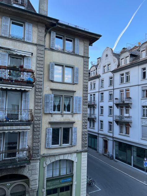 cute apartments in switzerland :) the window sill view from where we were staying was so beautiful and breezyyy . . . . . . . . . . . . . . . . . . . european aesthetic european summer european fashion swiss alps vacation travel Apartment In Switzerland, Switzerland Apartment Aesthetic, European Apartment Aesthetic, Swiss Alps Aesthetic, Switzerland Apartment, Cute Apartments, Swiss Apartment, Summer European Fashion, Big Swiss