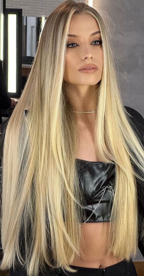 40 Hair Colour Ideas That You Should Try in 2022 : Brunette Natural Looking Hair Long Hair Blonde, Butter Blonde, Blonde Balayage Hair, Hair Colour Ideas, Balayage Hair Color Ideas, Balayage Ideas, Balayage Hair Color, Sophisticated Hairstyles, Money Piece