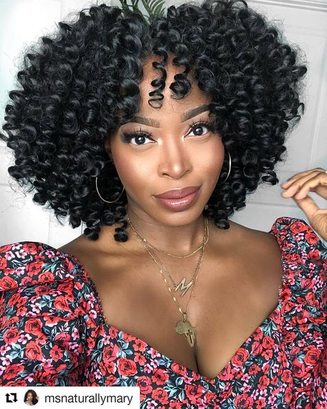 Short Crochet Braids, Crochet Curls, Beyonce Hair, Cabello Afro Natural, Crochet Hairstyles, Crochet Box Braids, Curly Crochet Hair Styles, Crochet Braid Styles, Crochet Braids Hairstyles