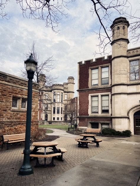 Case Western Reserve University college campus aesthetic student vibes dark academia core Bloxburg University, College Campus Aesthetic, Dark Academia Core, Romanticizing College, Academia Core, Aesthetic Student, Western College, Campus Aesthetic, Case Western Reserve University