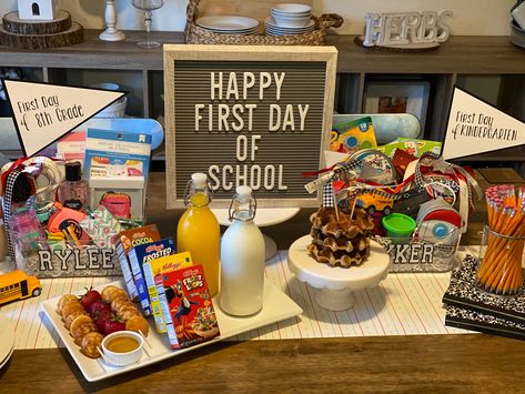 1st Day Of School Breakfast For Kids, First Day Of School Kids Gifts, Back To School Recipes Dinner, Back To School Home Decor Ideas, Back To School Brunch For Moms, Back To School Celebration At Home, First Day Of School Party At Home, First Day Of School Meals, Back To School Surprises For Kids