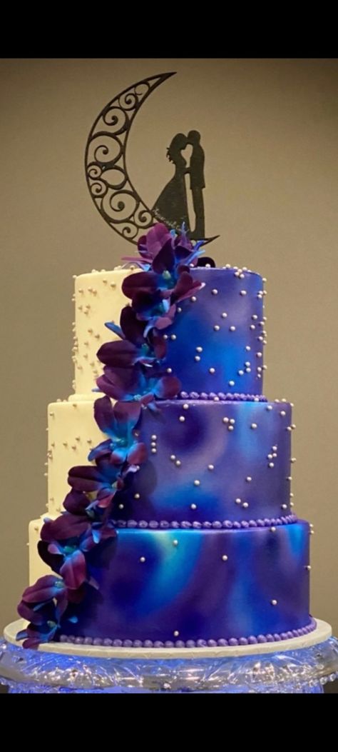 Black Blue And Purple Wedding Dress, Royal Blue And Dark Purple Wedding Theme, Purple And Blue Wedding Cake Ideas, Dark Blue And Dark Purple Wedding, Purple And Teal Wedding Dress, Purple Theme Wedding Cake, Royal Blue And Purple Wedding Cake, Royal Blue Purple And Gold Wedding, Royal Blue And Purple Wedding Ideas