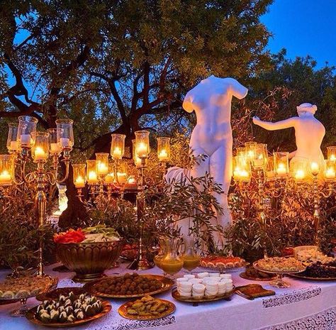 Goddess Party Theme, Greek Party Theme, Greece Party, Goddess Party, Dolce Gabbana Alta Moda, Toga Party, Rome Antique, Prom Theme, Greek Gods And Goddesses