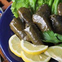 Mediterranean Stuffed Grape Leaves - Dr. Weil's Healthy Kitchen Metabolic Diet Recipes, Nutritious Desserts, Stuffed Grape Leaves, Low Calorie Recipes Dessert, Low Calorie Dessert, Kosher Recipes, Quick Healthy Meals, Minced Meat, Healthy Kitchen