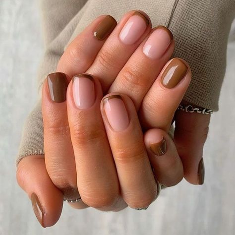 Brown French Nails for Autumn Manicure ❤ 45+ Fall Nail Colors to Inspire You in 2022 ❤ See more ideas on our blog!! #naildesignsjournal #nails #nailart #naildesigns #nailshapes #gelnails #longnails #shortnails #french #stilettonails #fallnails #autumnnails #fallnailart #fallnailcolors Nail Ideas Autumn 2022, Short Fall Nails 2022 Brown, Fall French Manicure Short Nails, Autumn Short Nails 2022, Brown Nail Art Short Nails, Fall Color French Tip Nails Short, Brown Tipped Nails, Nails Autumn 2022 Short, Autumn French Tip Nails Square