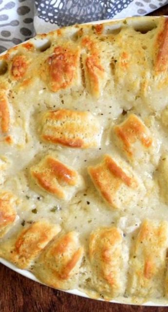 Chicken And Biscuits Casserole, Chicken Biscuit Casserole, Biscuits Casserole, Chicken And Biscuits, Pot Pies Recipes, Chicken Main Dishes, Mini Cheesecakes, Easy Casserole Recipes, Chicken Recipes Casserole