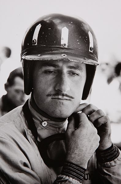 Graham Hill, Sebring, 1965, only man to have won the unofficial Triple Crown of Motorsport. Race Car Driver Helmet, Walter Iooss, Vintage Le Mans, Pilot Car, Limo Driver, Car Editorial, Graham Hill, Nostalgia Motorsport, Aryton Senna