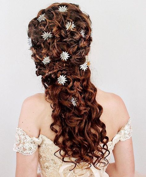 Iron Curls, Victorian Hairstyles, Hair Dress, Styling Iron, Flower Girl Hairstyles, Dress Hairstyles, Fancy Hairstyles, Bamboo Fiber, Hair Spray