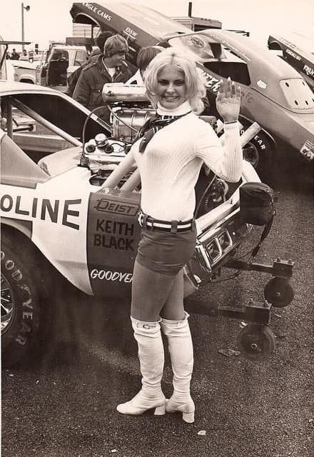 Linda Vaughn, Old School Muscle Cars, Drag Race Cars, Nancy Sinatra, Drag Strip, Vintage Drag Racing, Leather Boots Heels, American Classic Cars, Drag Racing Cars