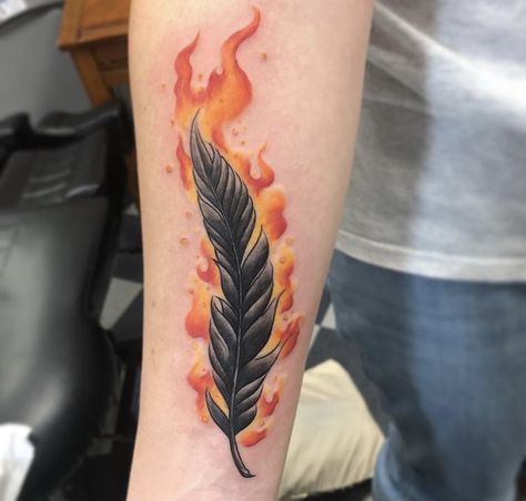 Watercolor Phoenix Tattoo, Feather Outline, Phoenix Tattoo Feminine, Ant Art, Phoenix Images, Phoenix Feather, Panther Tattoo, Flame Tattoos, Phoenix Tattoo