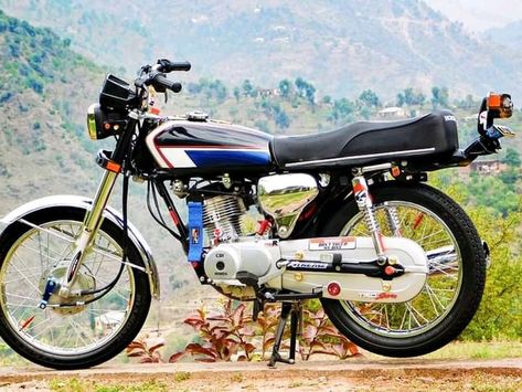 Honda 125 Pakistan, 125 Bike Pakistan, 125 Modified, Honda Cg125, Rider Wallpaper, Ghost Rider Wallpaper, Tractor Photos, Honda 125, Mercedes Wallpaper