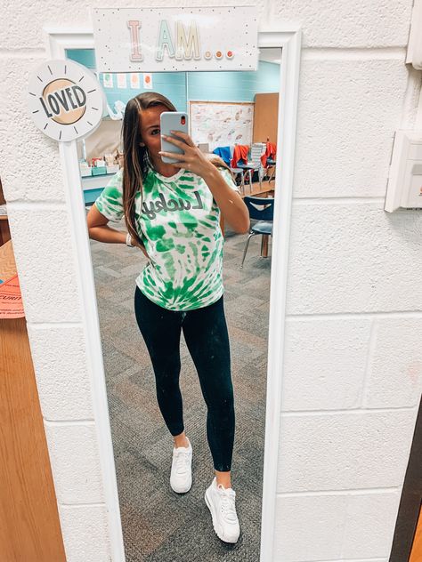 St Patricks Day Outfits Teacher, St Patricks Day Outfits, Teacher Ootd, St Patrick's Day Outfit, Future Teacher, Feeling Lucky, Day Outfits, Teacher Outfit, Teacher Style