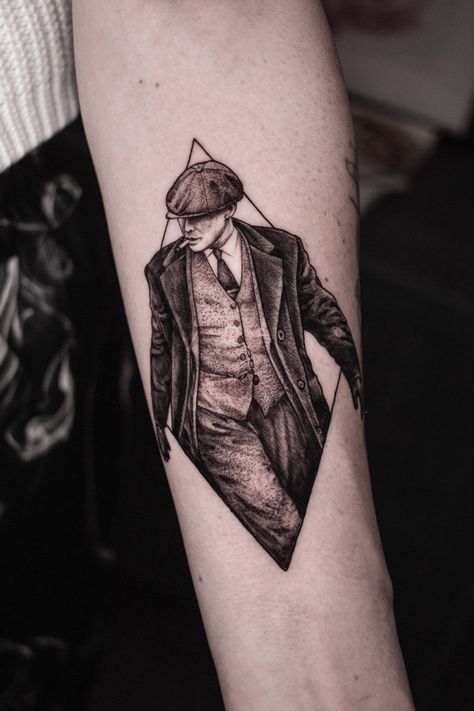 Pesky Blinder Tattoo, Tom Shelby Tattoo, Thomas Shelby Tattoo Ideas, Tommy Shelby Tattoo Ideas, Thomas Shelby Tattoo Design, Pesky Blinders Tattoo, Peaky Blinders Tattoo Design, Peaky Blinders Tattoo Ideas, Tommy Shelby Tattoo