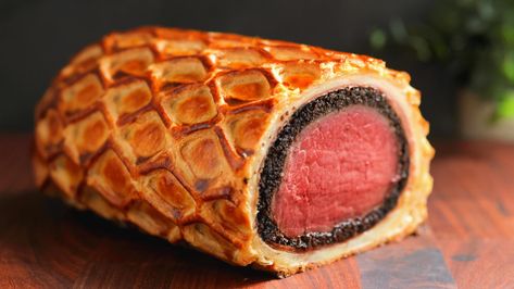 I usually make this once a year since it takes quite a while, but I think it's quite fun. Costco also had a sale on beef tenderloin, which made me very excited. Beef Welington, Wellington Recipe, Beef Wellington Recipe, Beef Meat, Beef Wellington, Meat Pie, Beef Tenderloin, Fancy Food, Best Vegan Recipes