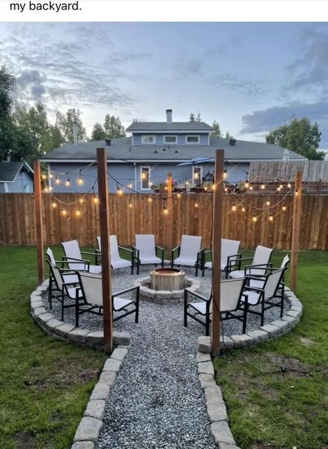 Ideas Terraza, Outdoor Fire Pit Area, Landscaping Layout, Cottage Porch, Diy Backyard Patio, Decor Ideas Bedroom, Backyard Fireplace, Backyard Remodel, Side Garden