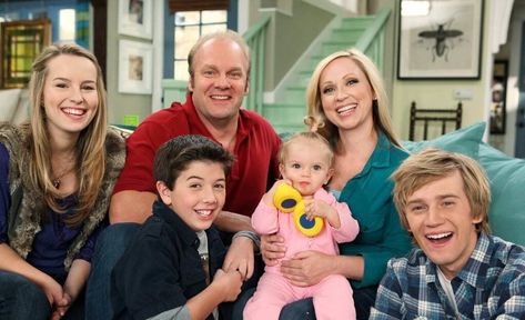 Baby Charlie isn't so little anymore: Disney's "Good Luck Charlie" star is so grown-up Good Luck Charlie Cast, Teddy Duncan, Jason Dolley, Leigh Allyn Baker, Bradley Steven Perry, Good Luck Charlie, Disney Channel Shows, Disney Channel Stars, 90s Movies