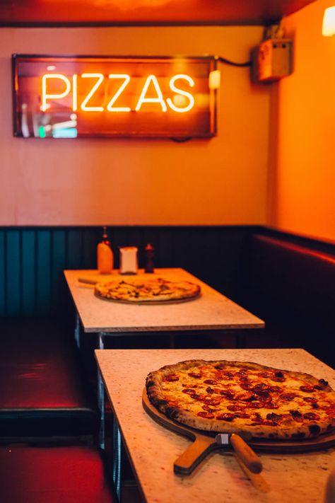 Orange Pizza Aesthetic, Fettle Design, Pizza Restaurant Aesthetic, Pizzeria Design, Pizza Store, Pizza House, Pizza Shop, Pizza Art, New York Pizza