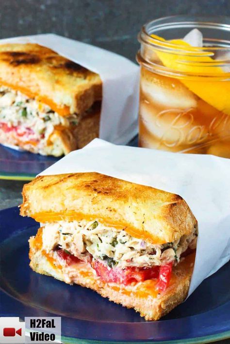 Amazing Tuna melt recipe Tuna Melt Sandwich, Tuna Melt Recipe, Melt Recipe, Tuna Melt, Sandwich Bar, Food Sandwiches, Tuna Salad Recipe, Tuna Melts, Brunch Buffet