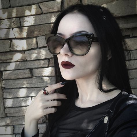 Goth Sunglasses, Emo Summer, Aesthetic Sunglasses, Sunglasses Aesthetic, Goth Metal, Goth Style, Just Pictures, Goth Aesthetic, Dark Gothic