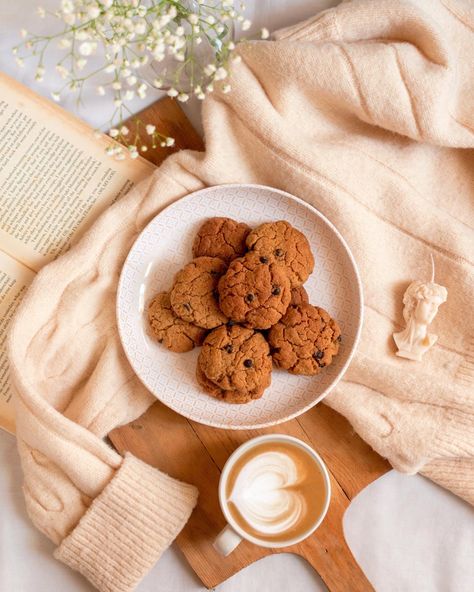 Cookies Aesthetic Photography, Aesthetic Cookies, Diy Studio, Winter Cookie, Cake Photography, Instagram Photo Ideas Posts, Good Morning Coffee, Ideas Photography, Cute Desserts